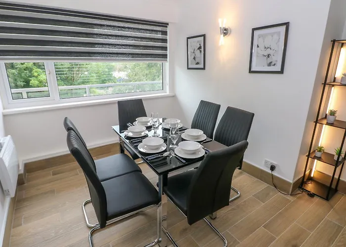 34 Croft Court